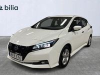 Begagnad Nissan Leaf Acenta 111 kW (151 HK) 2023 Vit Halvkombi