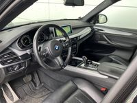 begagnad BMW X5 M50d M-Sport Pano Softclose Nav HUD Drag hk Komforts AC Schnitzer Ljuddämpare
