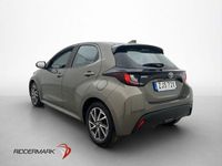 Begagnad Toyota Yaris Active 125 HK (91 kW) 2020 Grön Halvkombi