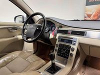 Begagnad Volvo V70 Momentum 200 HK (147 kW) 2008 Svart Kombi