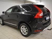 Begagnad Volvo XC60 Summum 215 HK (158 kW) 2015 Svart SUV