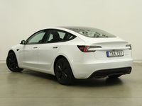 begagnad Tesla Model 3 Long Range AWD Dragkrok 2024, Halvkombi