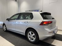 begagnad VW Golf VIII Life eTSI 110hk Aut Nav S&V hjul M&K värmare