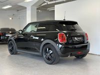 begagnad Mini ONE First 3-dörrars Euro 6 75hk - Nyservad!