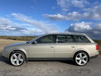 Begagnad Audi A6 Comfort 251 HK (184 kW) 2002 Ljusbrun (brun) Kombi