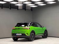 Begagnad Opel Mokka-e GS Line 100 kW (136 HK) 2022 Grön SUV