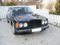 Begagnad Bentley Eight 218 HK (160 kW) 1986 Mörkblå Sedan