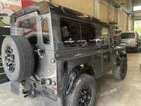 Begagnad Land Rover Defender 123 HK (90 kW) 2010 Corris grey med svarta detaljer och tak SUV