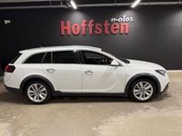 Begagnad Opel Insignia Country Tourer Business 170 HK (125 kW) 2016 Vit Kombi