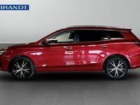 Begagnad MG MG5 EV Luxury 132 kW (180 HK) 2022 Röd Kombi