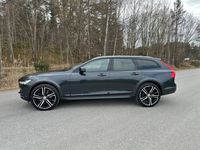 begagnad Volvo V90 CC D4 AWD Momentum Plus, Dragkrok 190hk