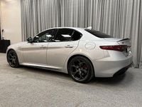 Begagnad Alfa Romeo Giulia Veloce 280 HK (205 kW) 2018 Silverstone gray metalic Sedan