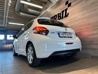 Begagnad Peugeot 208 83 HK (61 kW) 2018 Vit Halvkombi