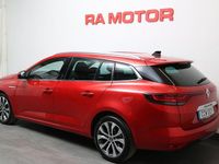 Begagnad Renault Mégane IV 140 HK (102 kW) 2023 Röd metallic Kombi