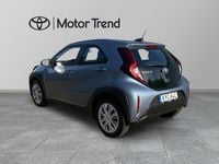 Begagnad Toyota Aygo X Play 72 HK (52 kW) 2024 Grå SUV