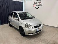 Begagnad Toyota Yaris 65 HK (47 kW) 2005 Silver Halvkombi