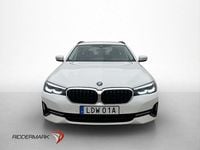 Begagnad BMW 530 292 HK (214 kW) 2023 Vit Kombi