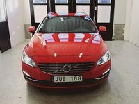 Begagnad Volvo V60 Momentum 215 HK (158 kW) 2014 Röd Kombi