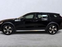 Begagnad Volvo V60 CC 200 HK (147 kW) 2021 Svart Kombi