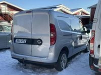 Begagnad Opel Combo 90 HK (66 kW) 2016 Grå Minibuss