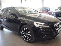 begagnad Volvo V40 CC T4 AWD Plus 2018, Kombi