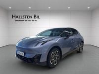 Begagnad Lynk & Co 02 200 kW (272 HK) 2024 Blå metallic SUV