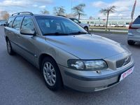 begagnad Volvo V70 BUSINESS 170 HK NYBESIKTAD DRAGKROK