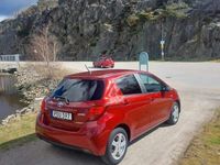 begagnad Toyota Yaris Hybrid e-CVT Euro 6