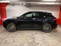 begagnad Porsche Cayenne E-Hybrid, Panorama, Drag, Bose, PASM,MOMS