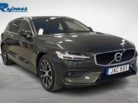 Begagnad Volvo V60 Momentum 197 HK (144 kW) 2020 Mörkgrå Kombi