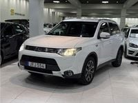 Begagnad Mitsubishi Outlander 203 HK (149 kW) 2015 Vit SUV