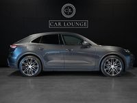 Begagnad Porsche Macan 330 kW (449 HK) 2024 Volcanogrå metallic SUV
