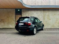 begagnad BMW X3 2.0d Comfort Euro 4