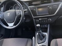 begagnad Toyota Auris 1.6 Valvematic Euro 5