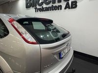 Begagnad Ford Focus Trend 125 HK (91 kW) 2009 Grå Halvkombi