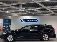 Begagnad Volvo V60 Momentum 190 HK (139 kW) 2020 Svart Kombi