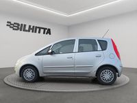 Begagnad Mitsubishi Colt 95 HK (69 kW) 2007 Silver Halvkombi