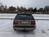 Begagnad Saab 9-5 Aero 250 HK (183 kW) 2003 Guldbrun Kombi