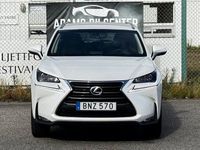 Begagnad Lexus NX300h Business Edition 197 HK (144 kW) 2015 Vit SUV