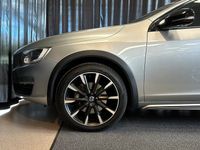begagnad Volvo V60 CC D4 AWD Summum Värm|Drag|VOC|Skinn
