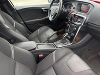Begagnad Volvo V40 Momentum 122 HK (89 kW) 2016 Grå Halvkombi