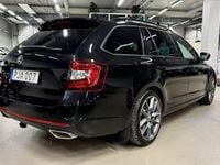 Begagnad Skoda Octavia RS 184 HK (135 kW) 2017 Svart Kombi