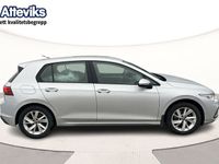 begagnad VW Golf VIII TSI 110hk P-sensor/Carplay/Navi