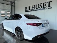 Begagnad Alfa Romeo Giulia Veloce 281 HK (206 kW) 2018 Vit Sedan