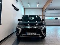 Begagnad Mitsubishi Outlander P-HEV 135 HK (99 kW) 2019 Svart SUV