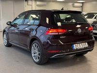 Begagnad VW Golf VII 112 HK (82 kW) 2018 Svart Halvkombi