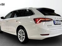 Begagnad Skoda Octavia Style 150 HK (110 kW) 2023 Candy white Kombi