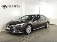 Begagnad Toyota Camry Hybrid 220 HK (161 kW) 2020 Brun Sedan