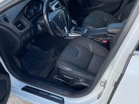 Begagnad Volvo V40 116 HK (85 kW) 2015 Vit
