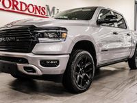 begagnad Dodge Ram LARAMIE NIGHT EDITION RAMBOX LUFTFJÄDRING OMGÅENDE LEVERANS!